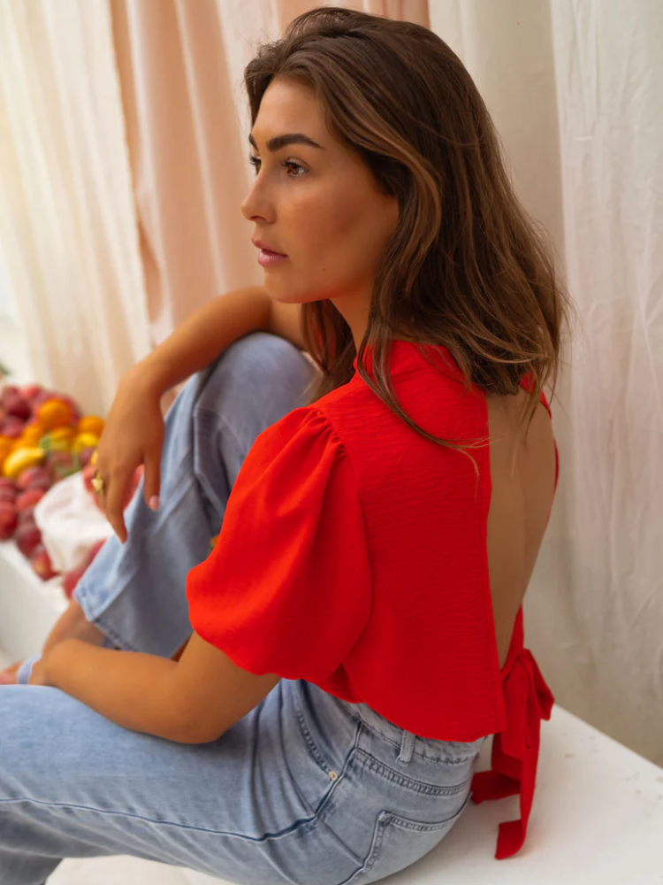 Lorena | Elegant Cropped Blouse